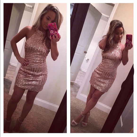 Dresses & Skirts - Sequin high neck pink dress